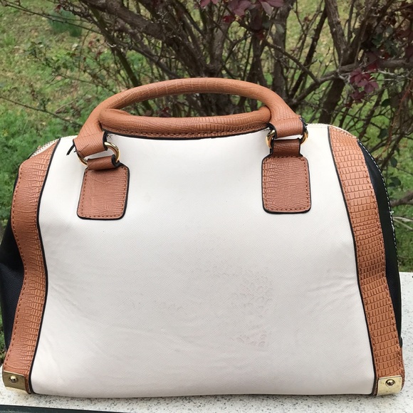 ALDO PURSE - Picture 3 of 16